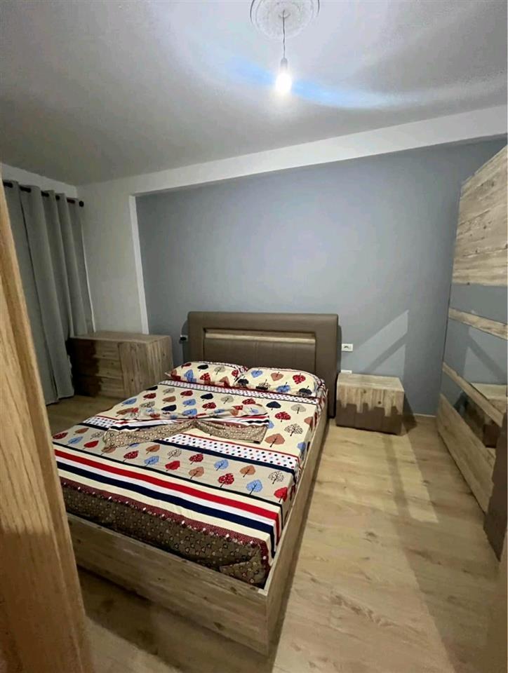Jepet apartament 2+1+2 me qera ne Vlore