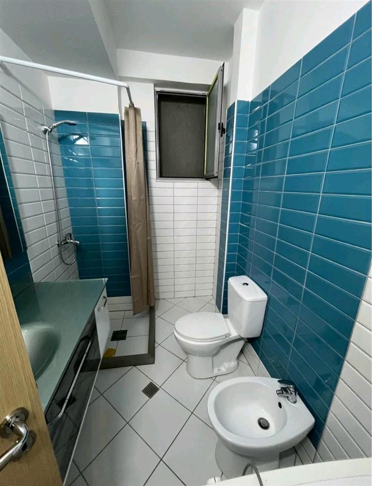 Jepet apartament 2+1+2 me qera ne Vlore