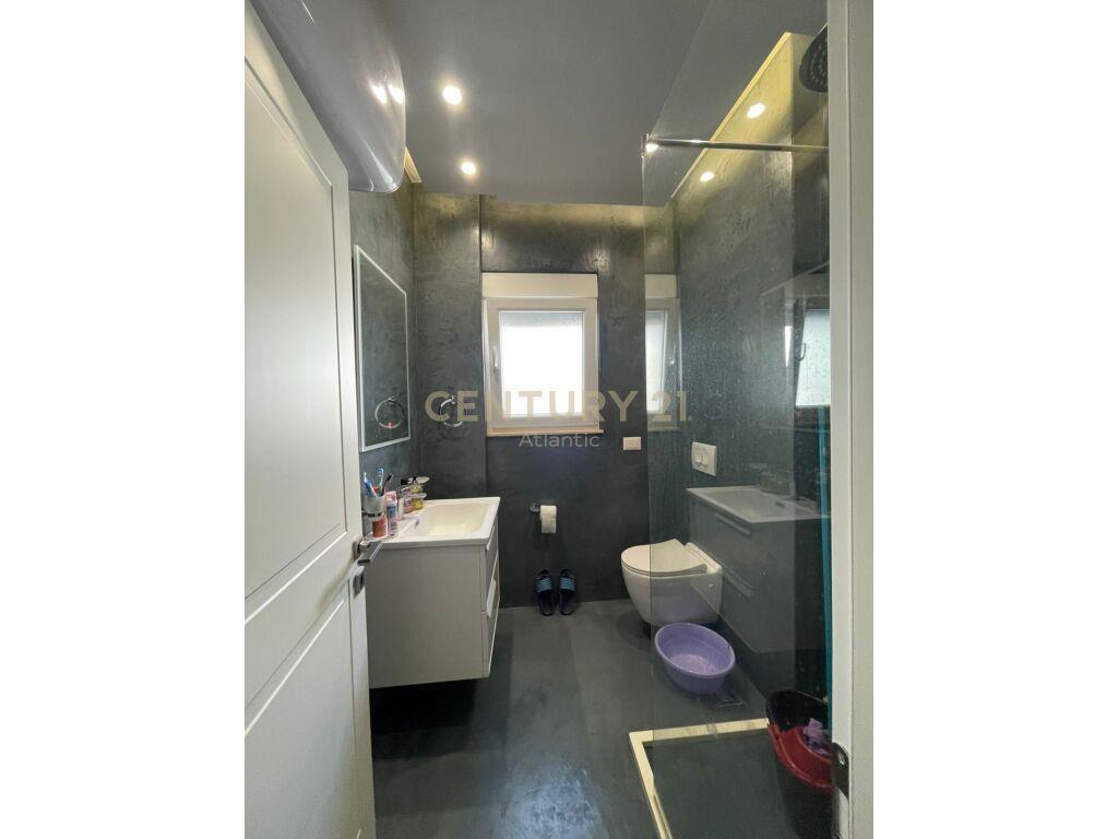 APARTAMENT 1+1 PER SHITJE NE GOLEM PRANE GRAND BLUE FAFA NE