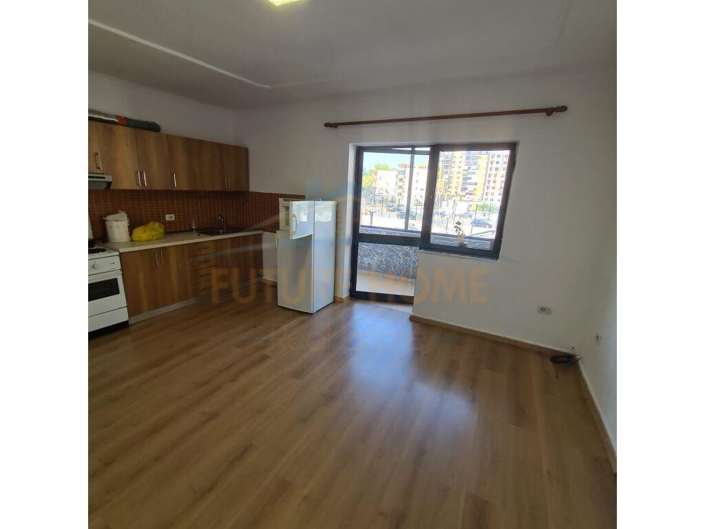 Qera, Apartament 1+1, Stacioni i Trenit, Tiranë