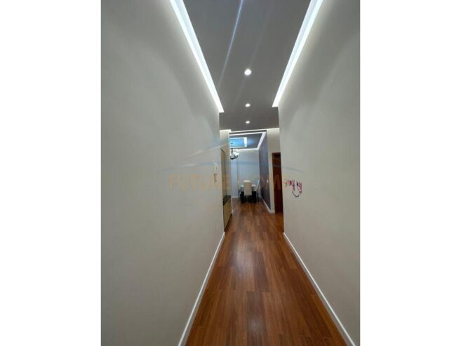 Shitet, Apartament 2+1+Post Parkimi, Liqeni i Thate, Tirane