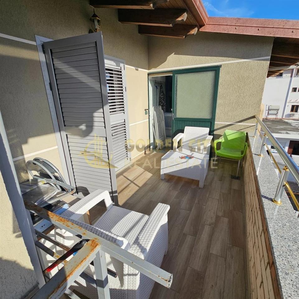 JEPET ME QERA 2+1+2 PLAZH