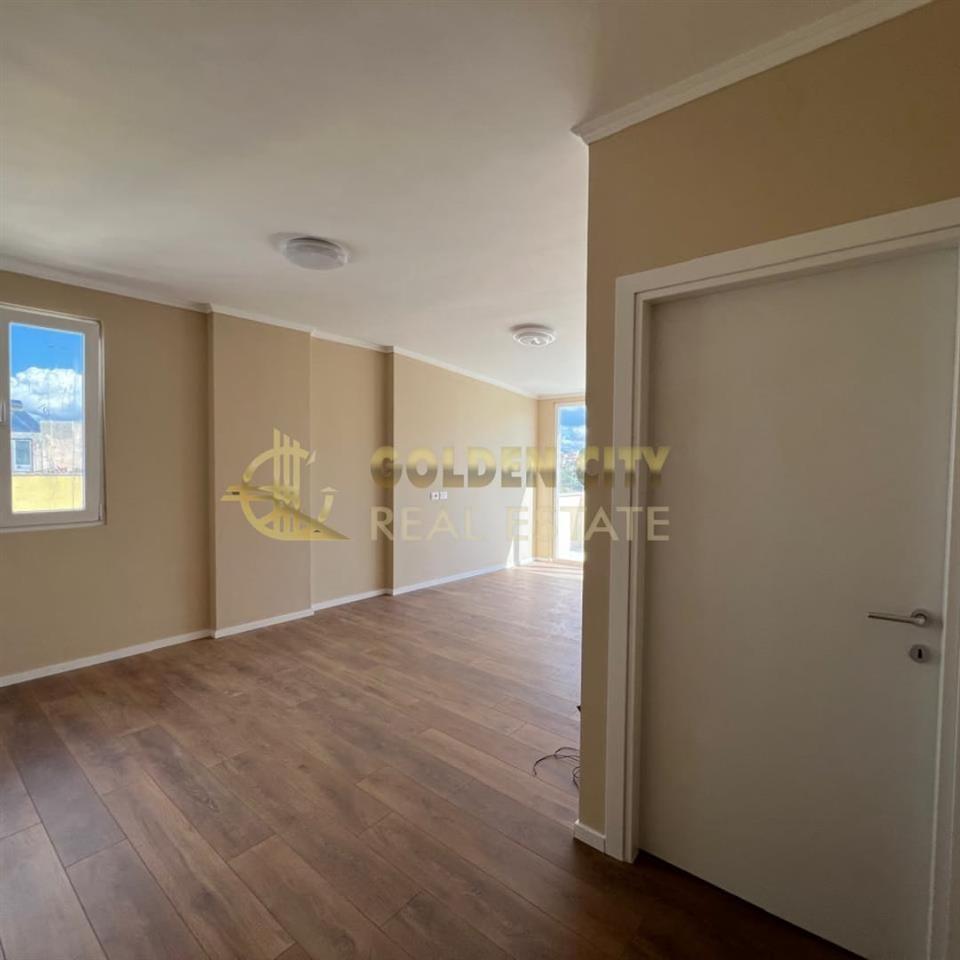 SHITET APARTAMENT 2+1 PLAZH