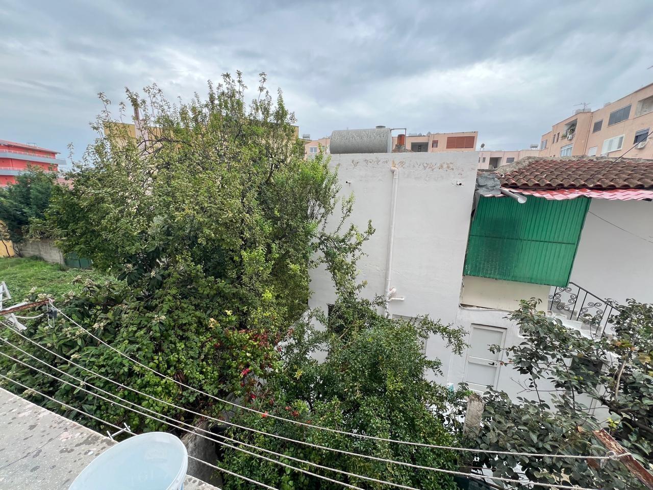 JEPET ME QIRA APARTAMENT 1+1 AFER STADIUMIT!