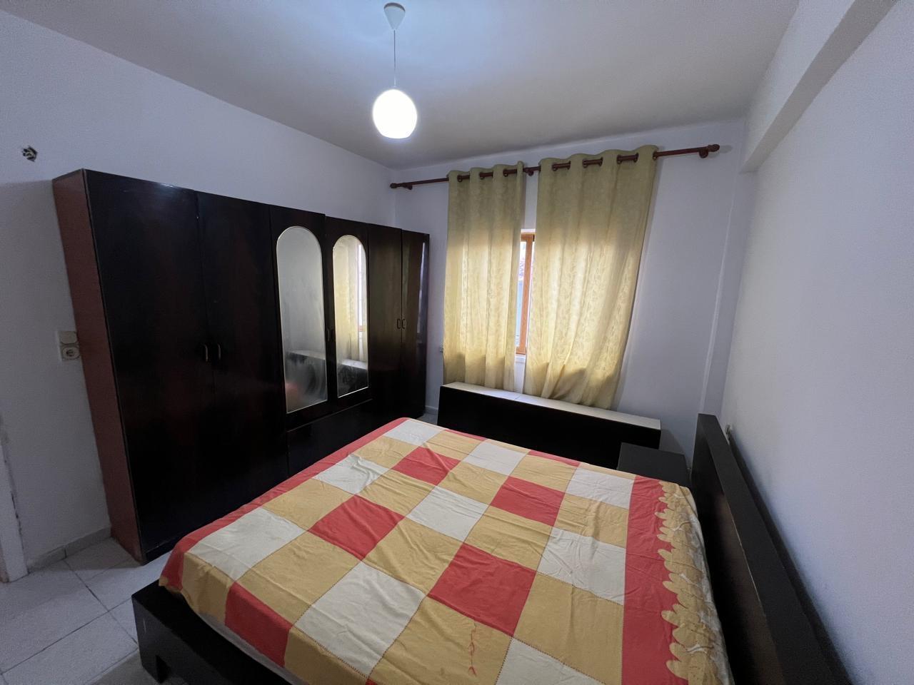 JEPET ME QIRA APARTAMENT 1+1 AFER STADIUMIT!