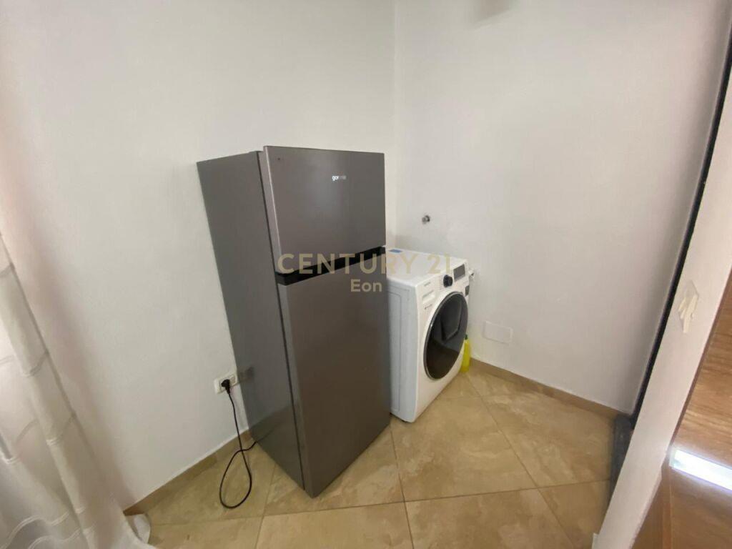 Jepet me Qira Apartament 1+1 në Shkozet, Durrës!