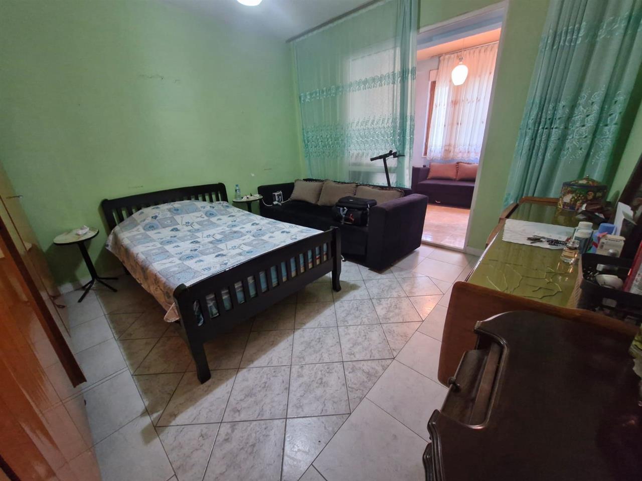 Jepet me qira apartament 2+1 afer Tregut te vogel industrial