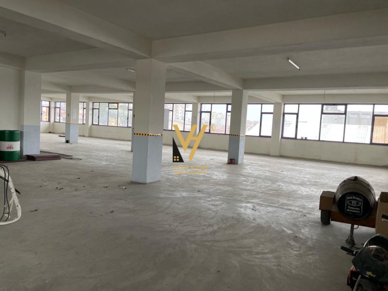 GODINE NE FIER 3.000.000 EURO