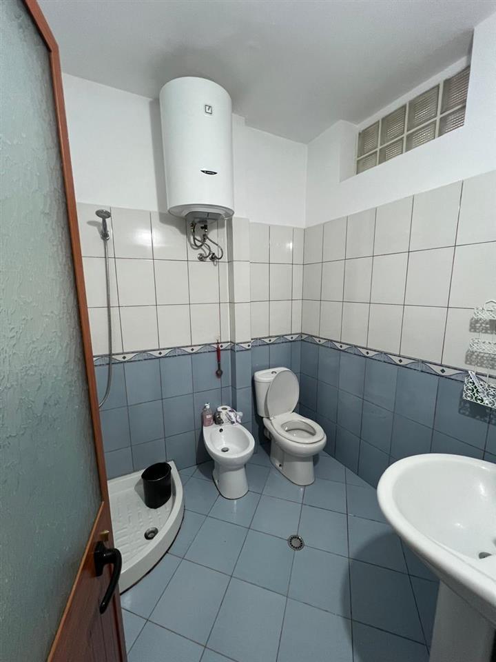 JEPET APRTAMENT ME QERA APARTAMENT 1+1 NE DURRES