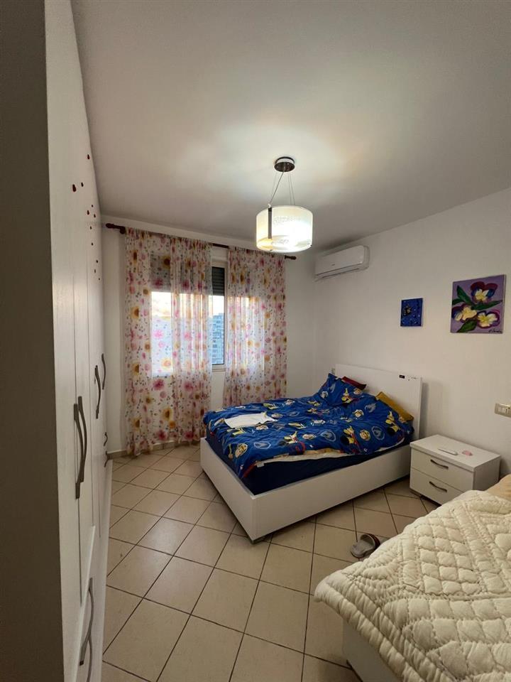 JEPET APRTAMENT ME QERA APARTAMENT 1+1 NE DURRES