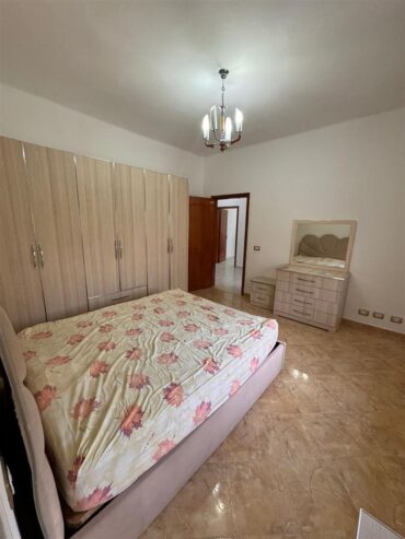 JEPET ME QERA KATI I 2 I NJE SHTEPIE PRIVATE!