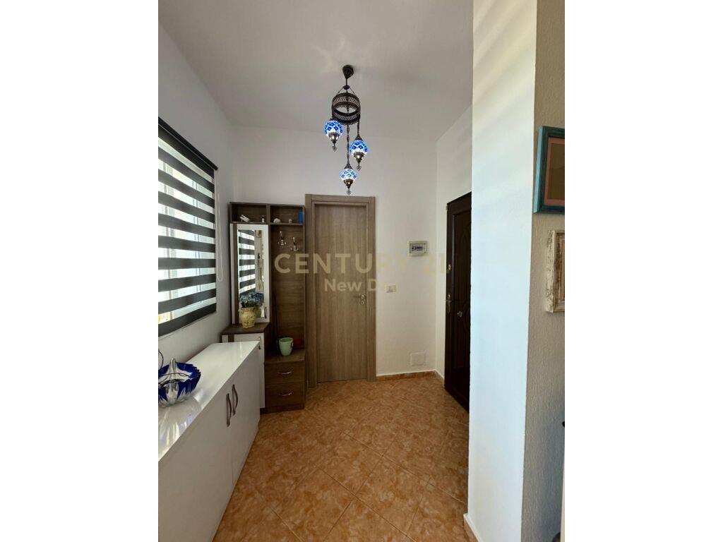 Jepet me qira apartament 1+1 me pamje deti , zona Iliria, Pl