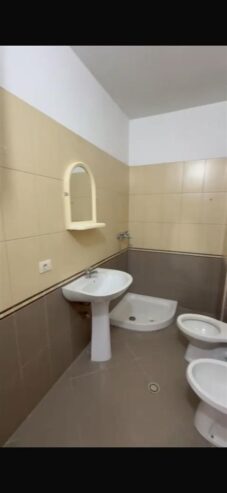 JEPET ME QERA APARTAMENT 1+1 tek Rruga e Re e Portit