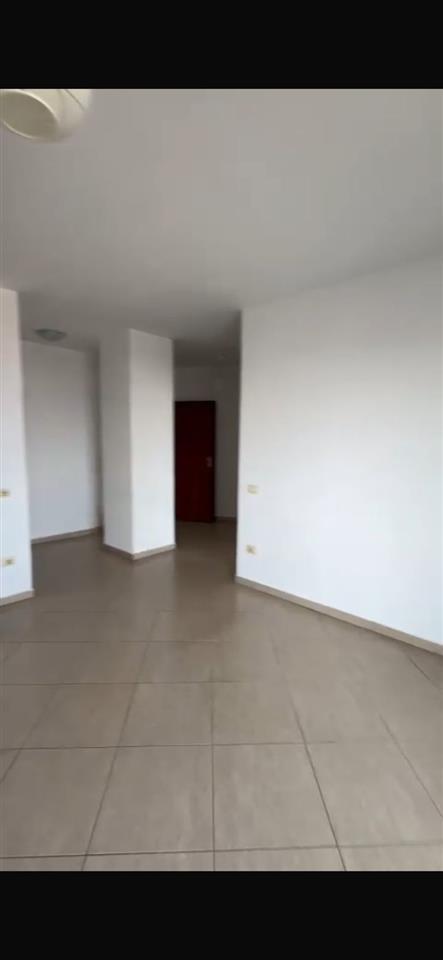 JEPET ME QERA APARTAMENT 1+1 tek Rruga e Re e Portit