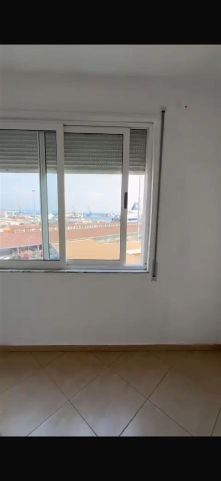JEPET ME QERA APARTAMENT 1+1 tek Rruga e Re e Portit