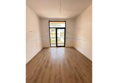 Shitet apartament 1+1+ post parkimi Rezidenca Dogana 20