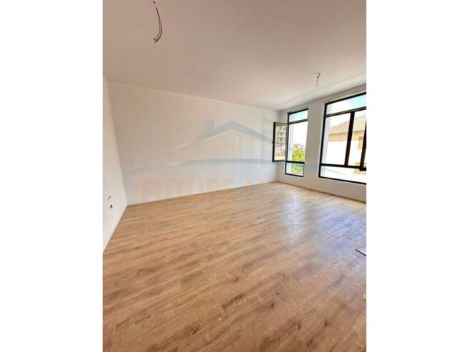 Shitet apartament 1+1+ post parkimi Rezidenca Dogana 20