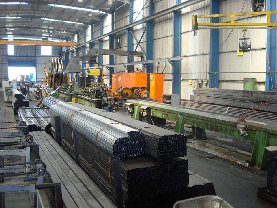 Shiten 50% te Aksioneve Fanrika e Prodhimeve Metal