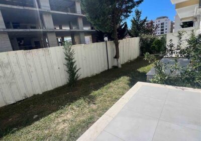 Apartament me oborr| Golem