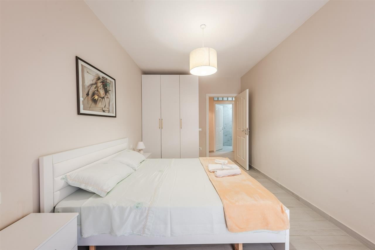 Qerret| Apartament me qira