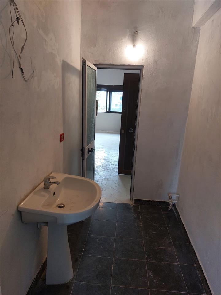 Shitet apartament 3+1/Stadiumi