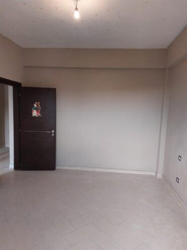 Shitet apartament 3+1/Stadiumi
