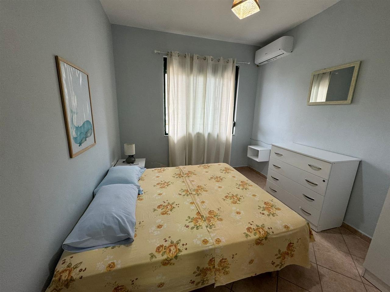 Jepet me qira apartament 1+1 me pamje nga deti