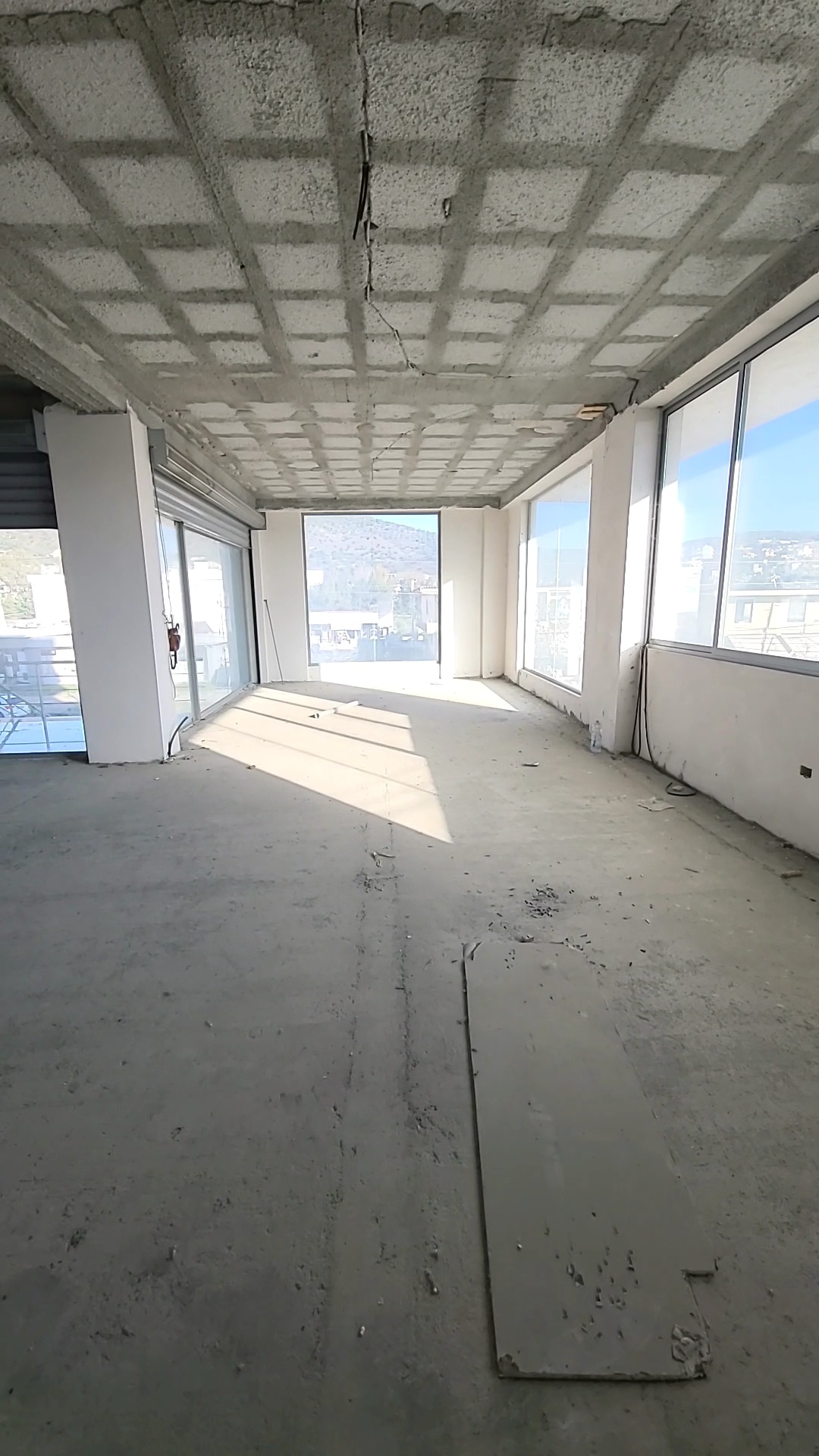 Shitet Njesi Komerciale Biznesi per Hoteleri / Air