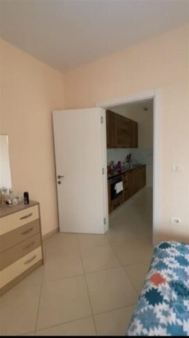 Shitet apartament 1+1 ne Tufine