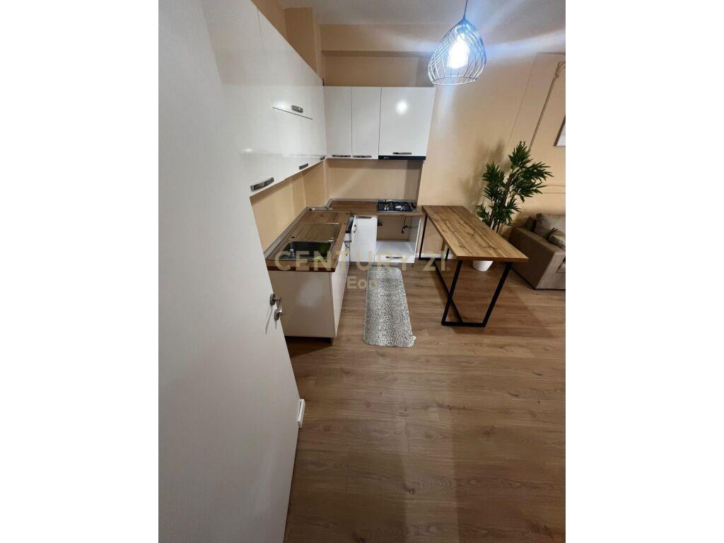 SHITET APARTAMENT 2+1 PRANE ISH -URT , DURRES !