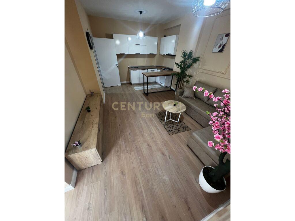 SHITET APARTAMENT 2+1 PRANE ISH -URT , DURRES !