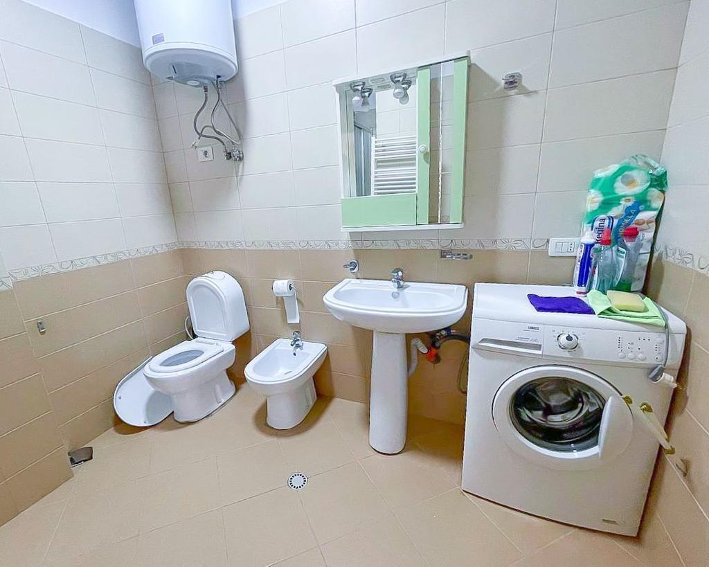 Qera, Apartament 1+1, Rruga e Kavajës, Tiranë