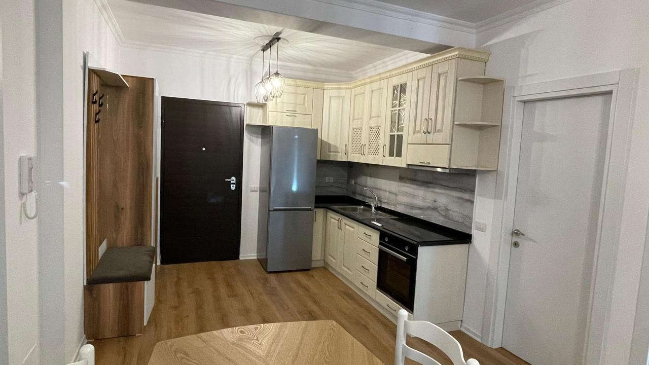 Apartament 2+1+ Parkim me Qera, te Kodra e Diellit 800 Euro