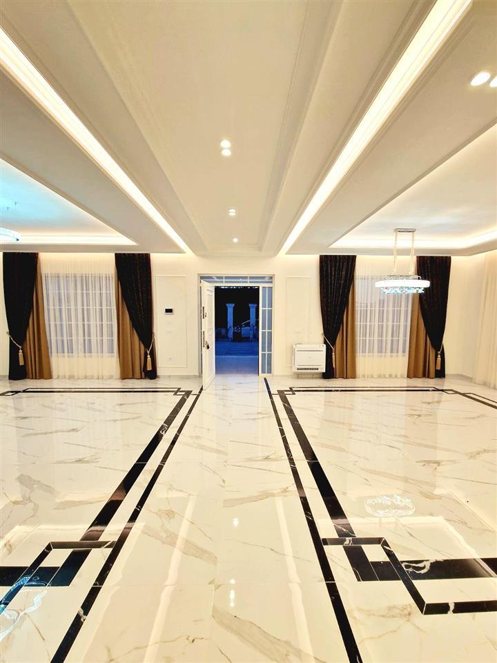 Vila luksoze,5 km nga plazhi Qerretit