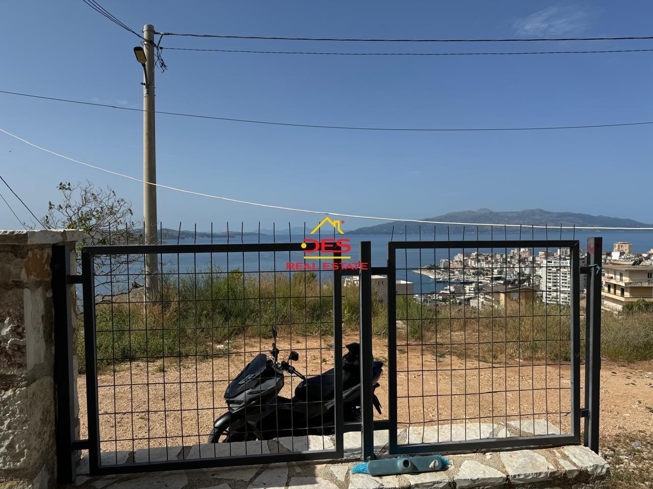 JEPET APARTAMENT 2+1 ME QERA NE SARANDE