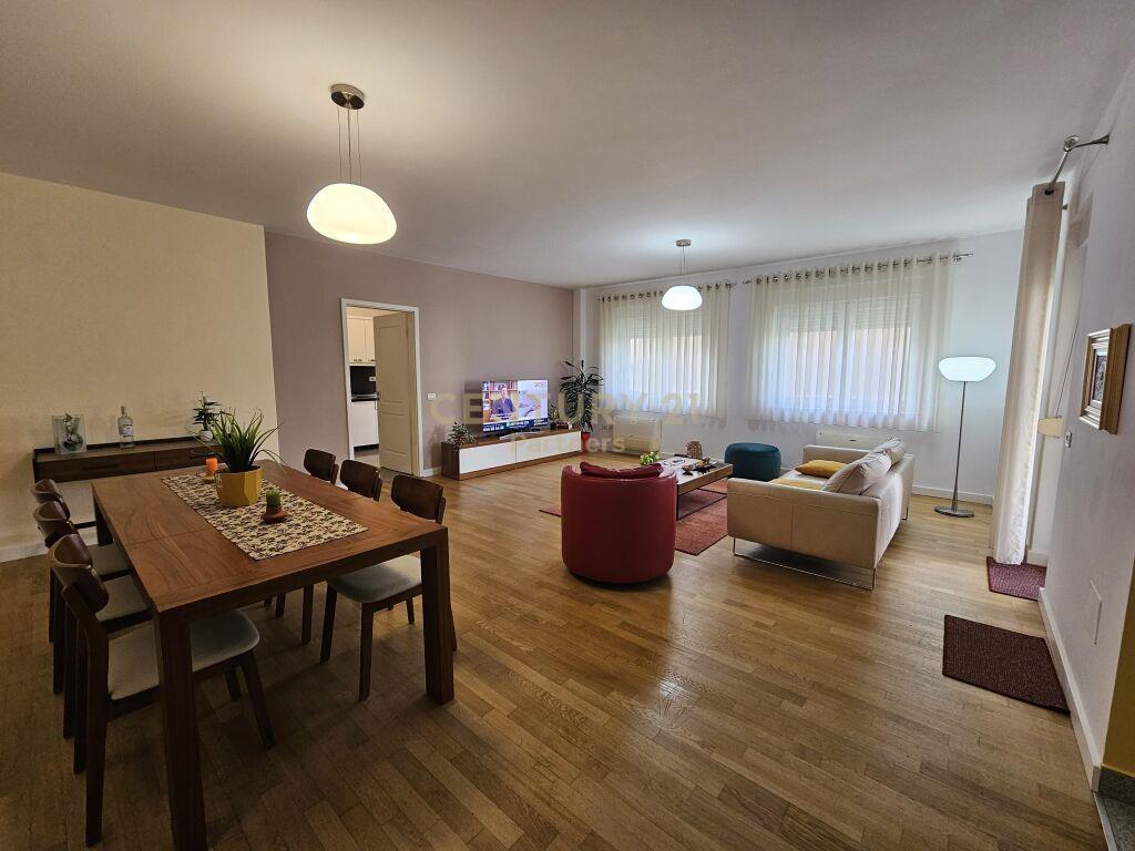 JAPIM ME QERA APARTAMENT PREMIUM 3+1+3 TEK REZIDENCA TOUCH O