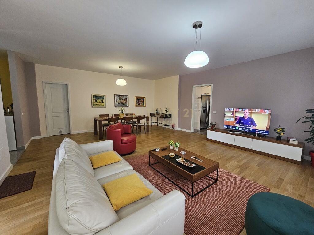 JAPIM ME QERA APARTAMENT PREMIUM 3+1+3 TEK REZIDENCA TOUCH O