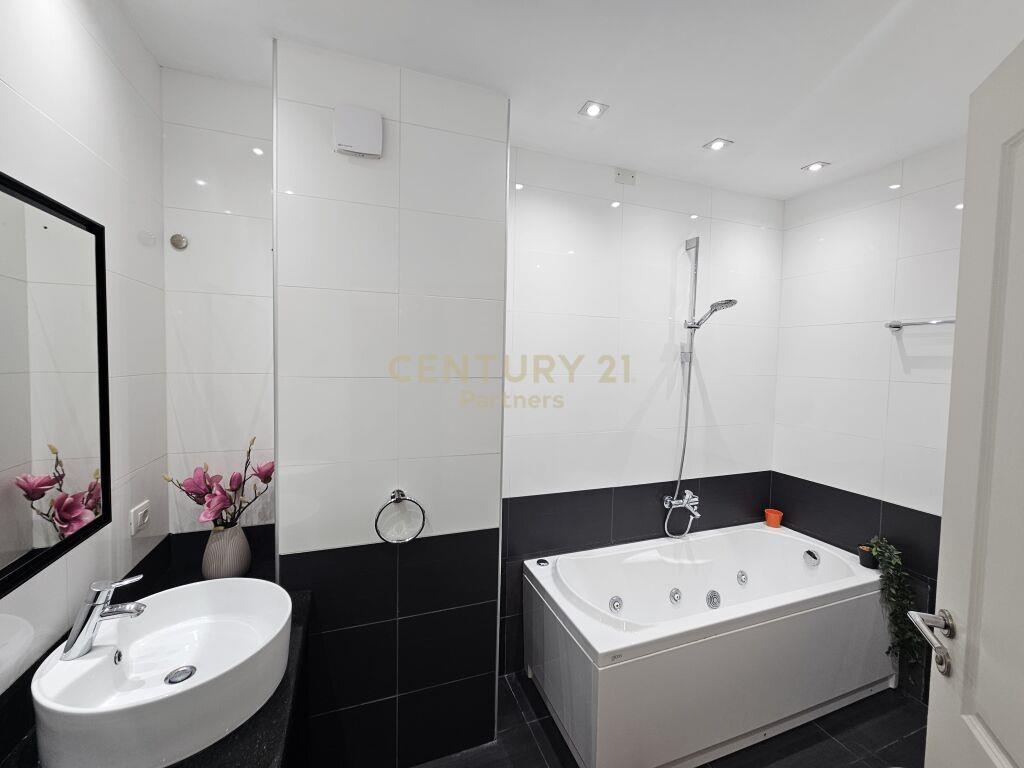 JAPIM ME QERA APARTAMENT PREMIUM 3+1+3 TEK REZIDENCA TOUCH O