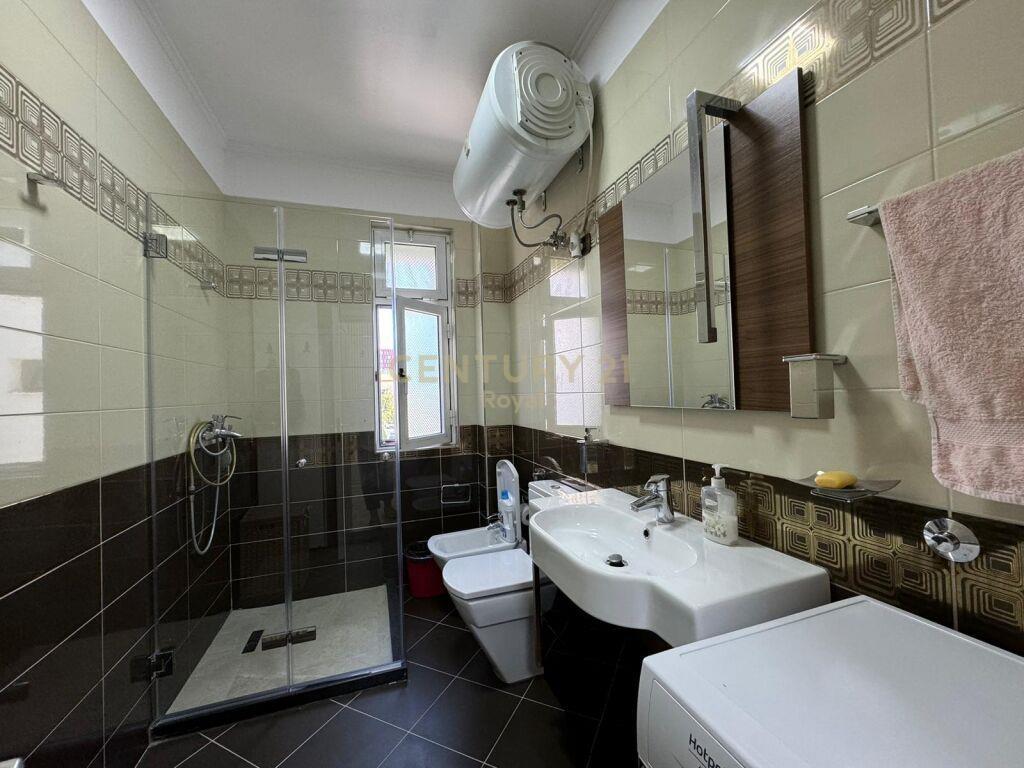 JEPET ME QIRA APARTAMENT 1+1 PRANE AMBASADES AMERIKANE