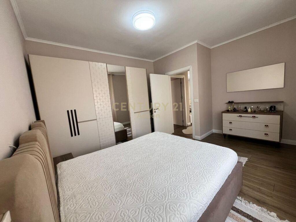 JEPET ME QIRA APARTAMENT 2+1 PRANE KOPSHTIT BOTANIK!