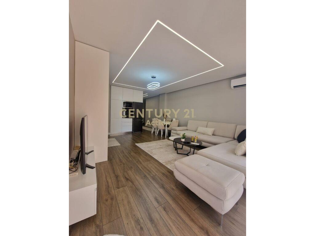 JEPET ME QIRA APARTAMENT 2+1 PRANE KOPSHTIT BOTANIK!