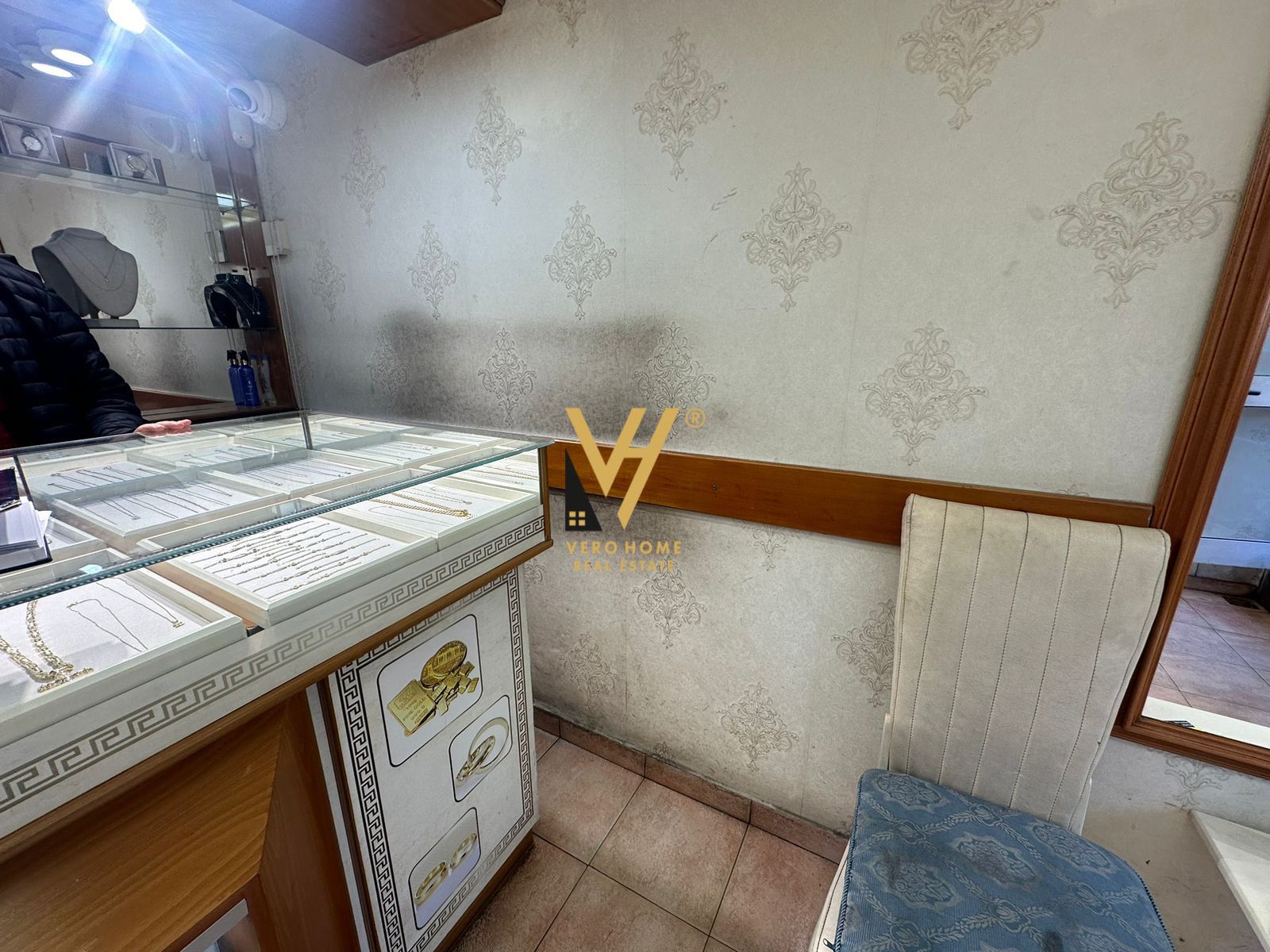 ARGJENDARI TE BLV ZOGU I PARE 1.000 EURO