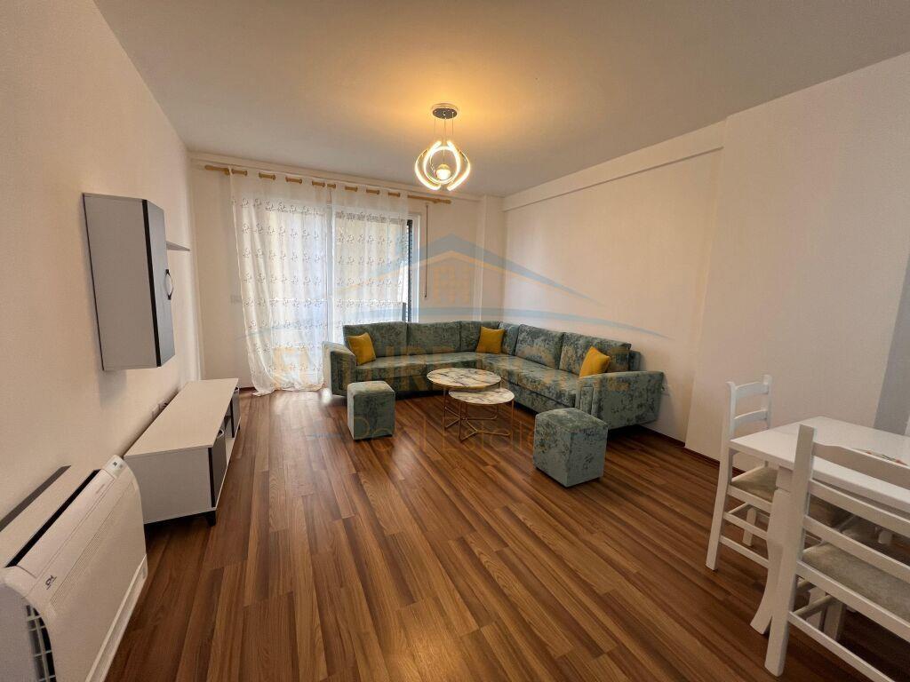 Qera, Apartament 2+1+2, Unaza e Re