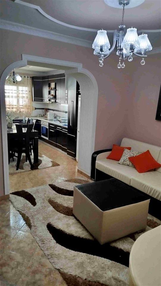 Fier, shitet apartament 3+1 i mobluar 850 euro m²