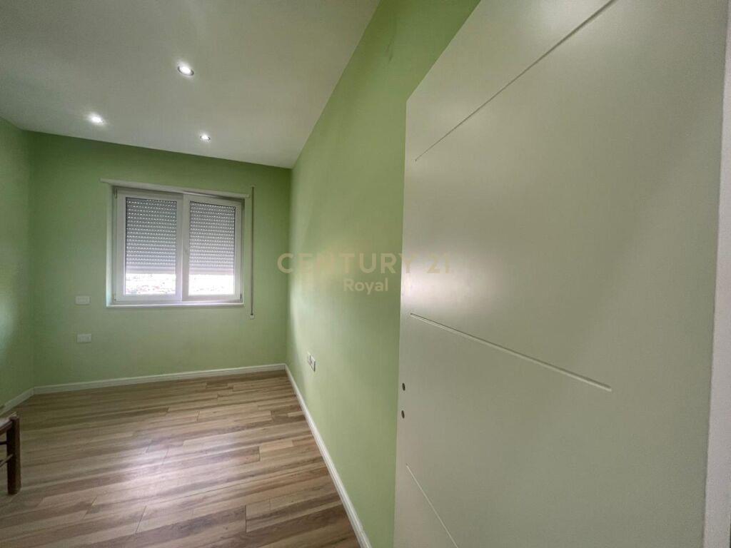 JAPIM ME QIRA APARTAMENT 2+1 AFER QSUT