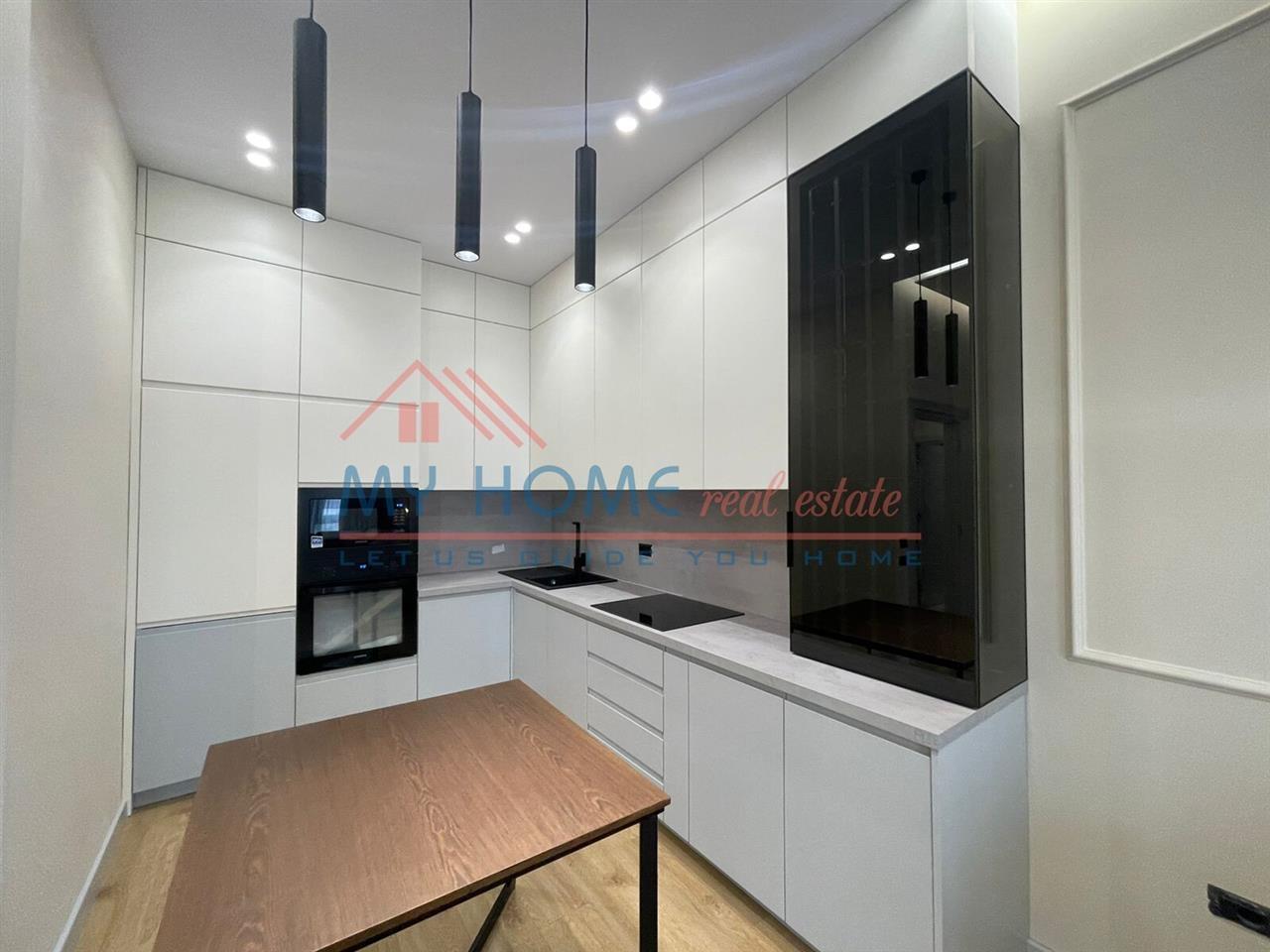 Apartament 1+1 Me Qira Square 21 Tirane