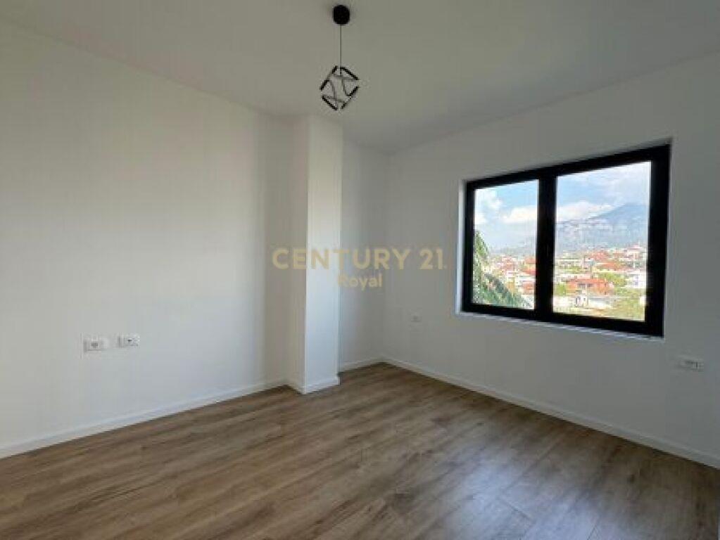 Jepet me qira apartament 1+1 prane Big Market ne Paskuqan