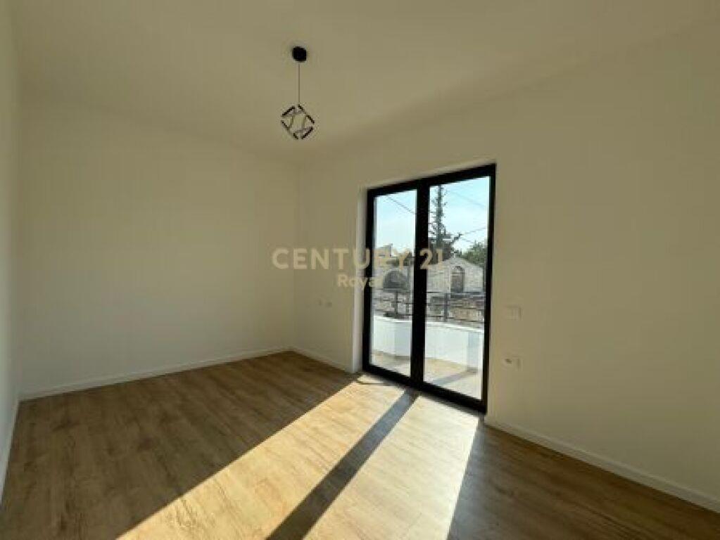 Jepet me qira apartament 1+1 prane Big Market ne Paskuqan