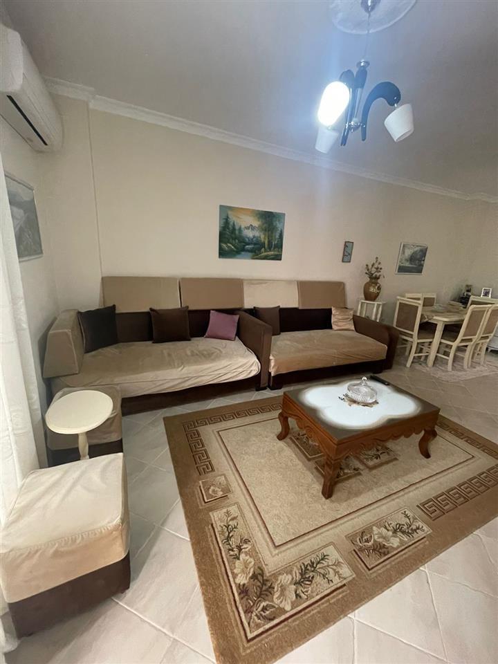 Apartament per shitje prane portit