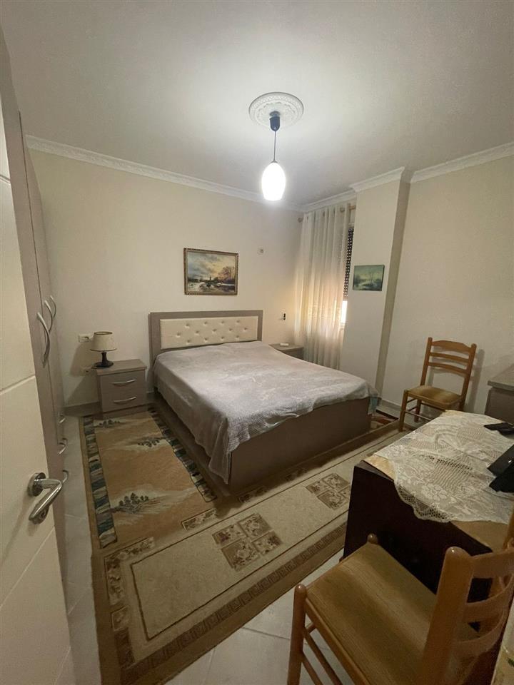 Apartament per shitje prane portit